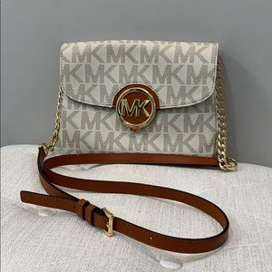 Michael Kors crossbody